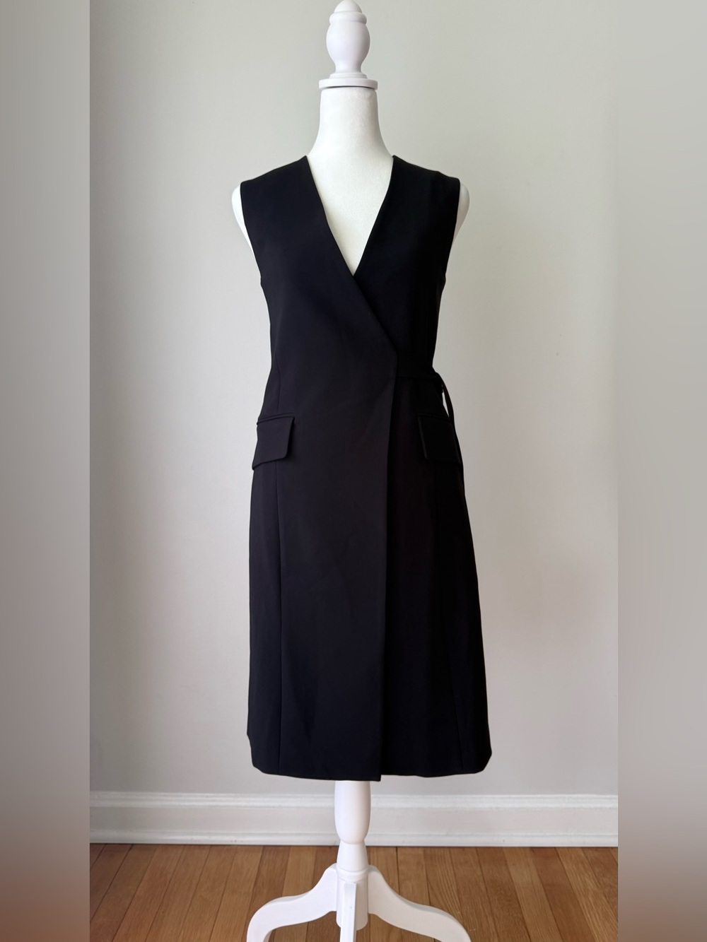 Theory Black Wrap Dress Sleeveless Tie Waist Size 00. - Picture 2 of 6